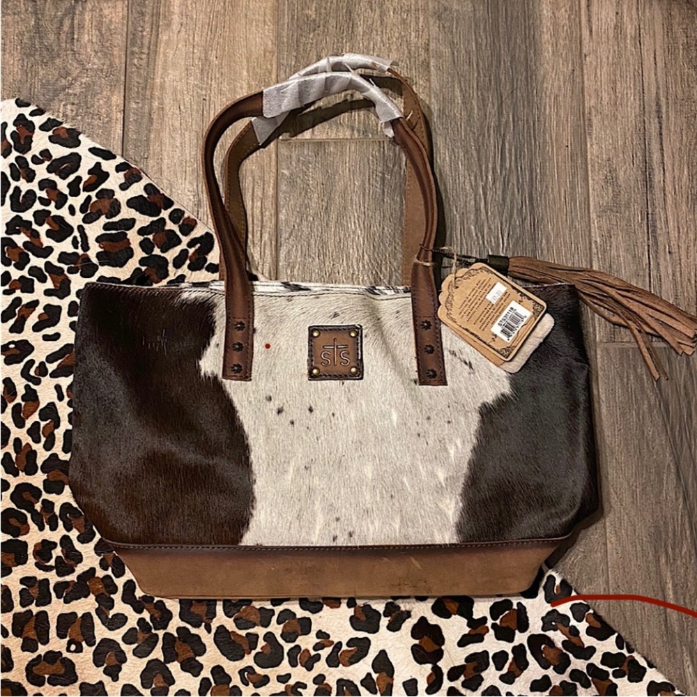 COPY - STS Ranchwear Cowhide and Leather Tote